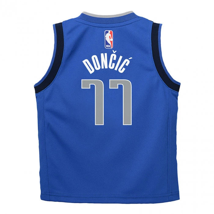 Ensemble Replica Box Set Nike NBA - Luka Doncic
