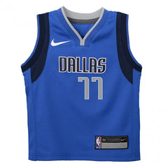 Ensemble Replica Box Set Nike NBA - Luka Doncic